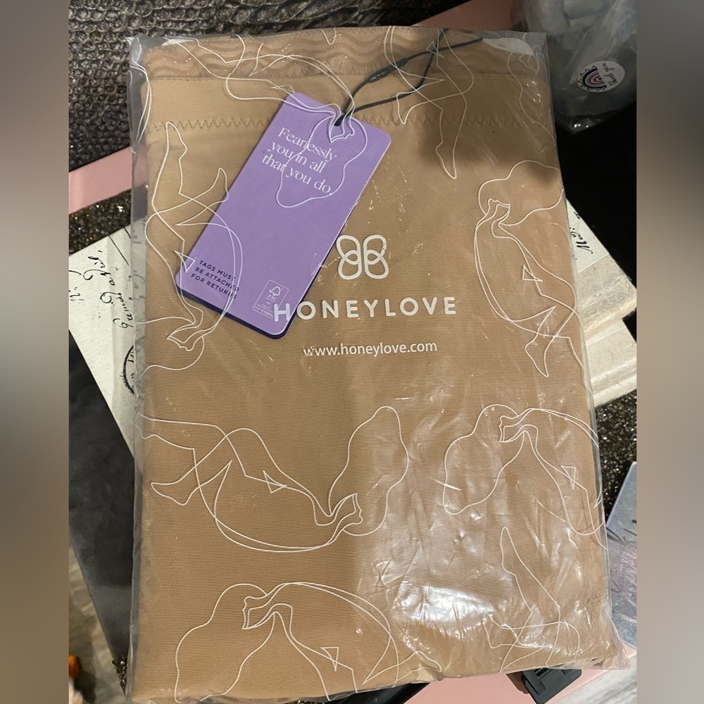 SuperPower Short - Picture 7 of 10